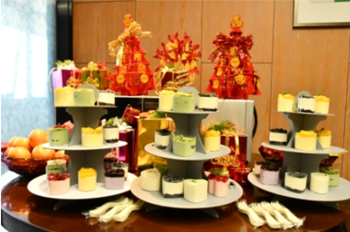 華美板（bǎn）材“攻山頭 打糧食”辦公室快閃活動第一期順利舉行